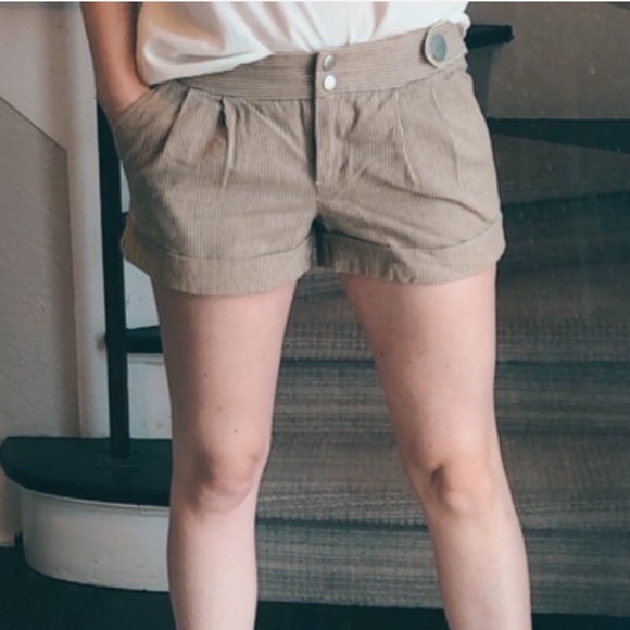 Kensie Shorts, Size 3 - Picture 2 of 6